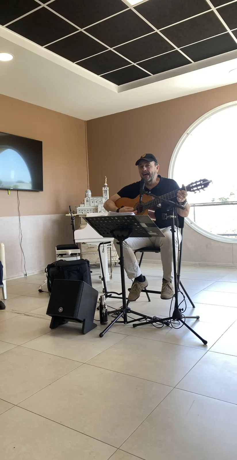 "Tous les week-ends place à la musique au Soleil du Roucas Blanc !"