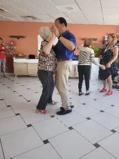 DEMONSTRATION ET COURS DE DANSE DE SALON 