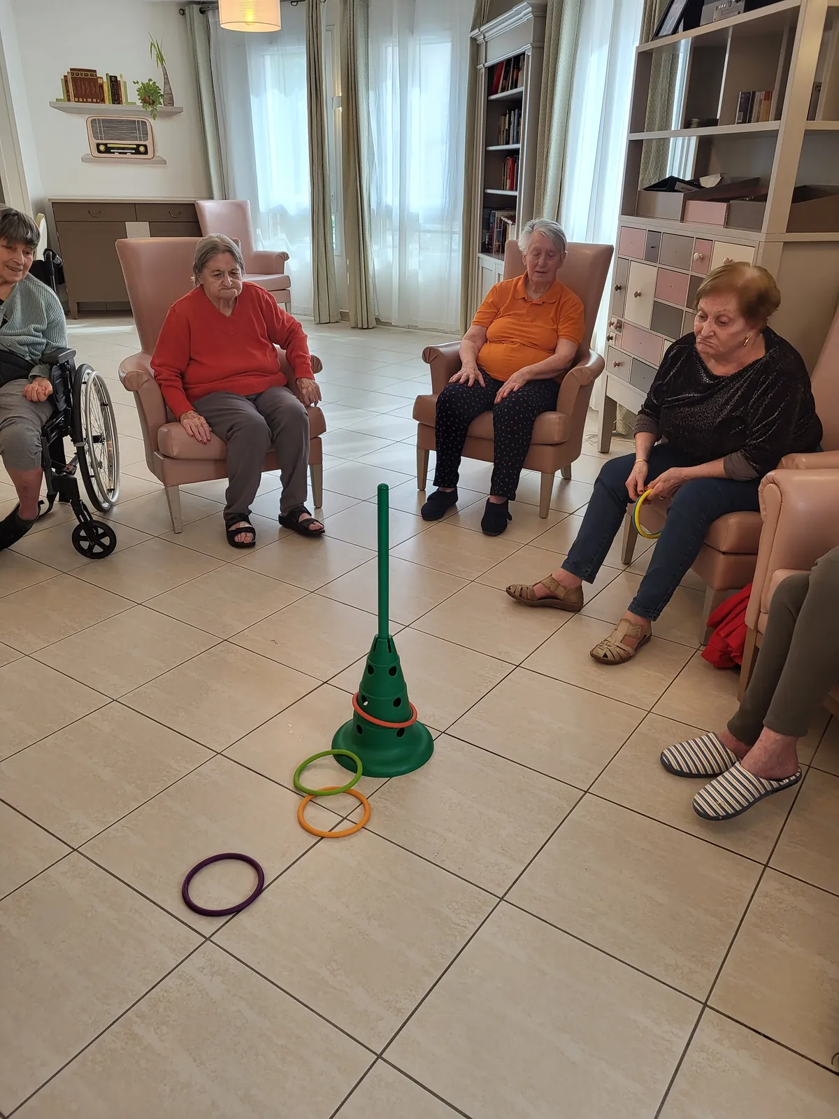 jeux d'adresse Au 1er étage a la résidence les adrets 