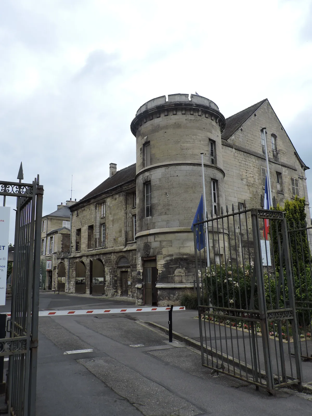 Exposition: un siècle de mode à Creil 