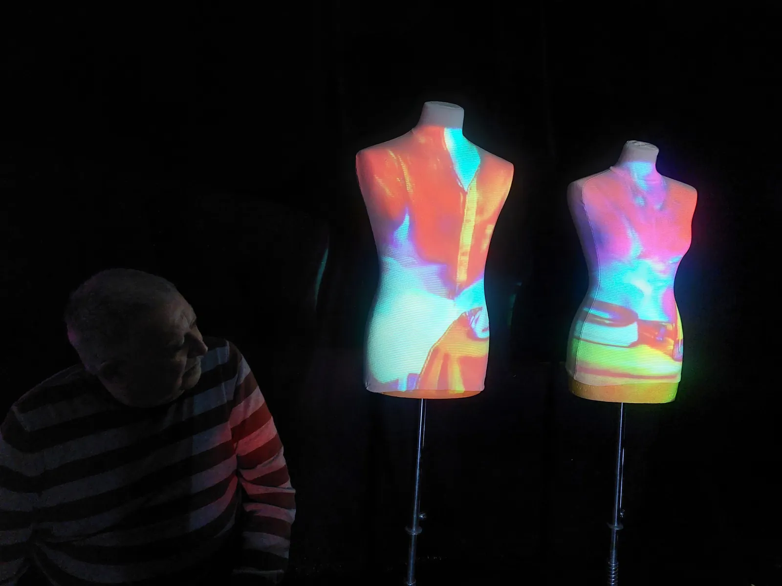 Sortie pour une Exposition d'art vidéo