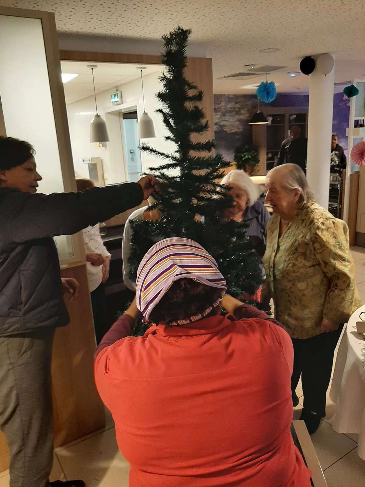 En route vers noël à l'EHPAD Pavillon des arts 95