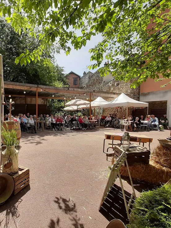 Embarquement pour notre guinguette champêtre !