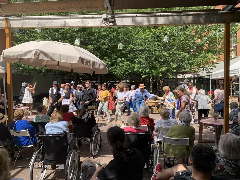 Embarquement pour notre guinguette champêtre !