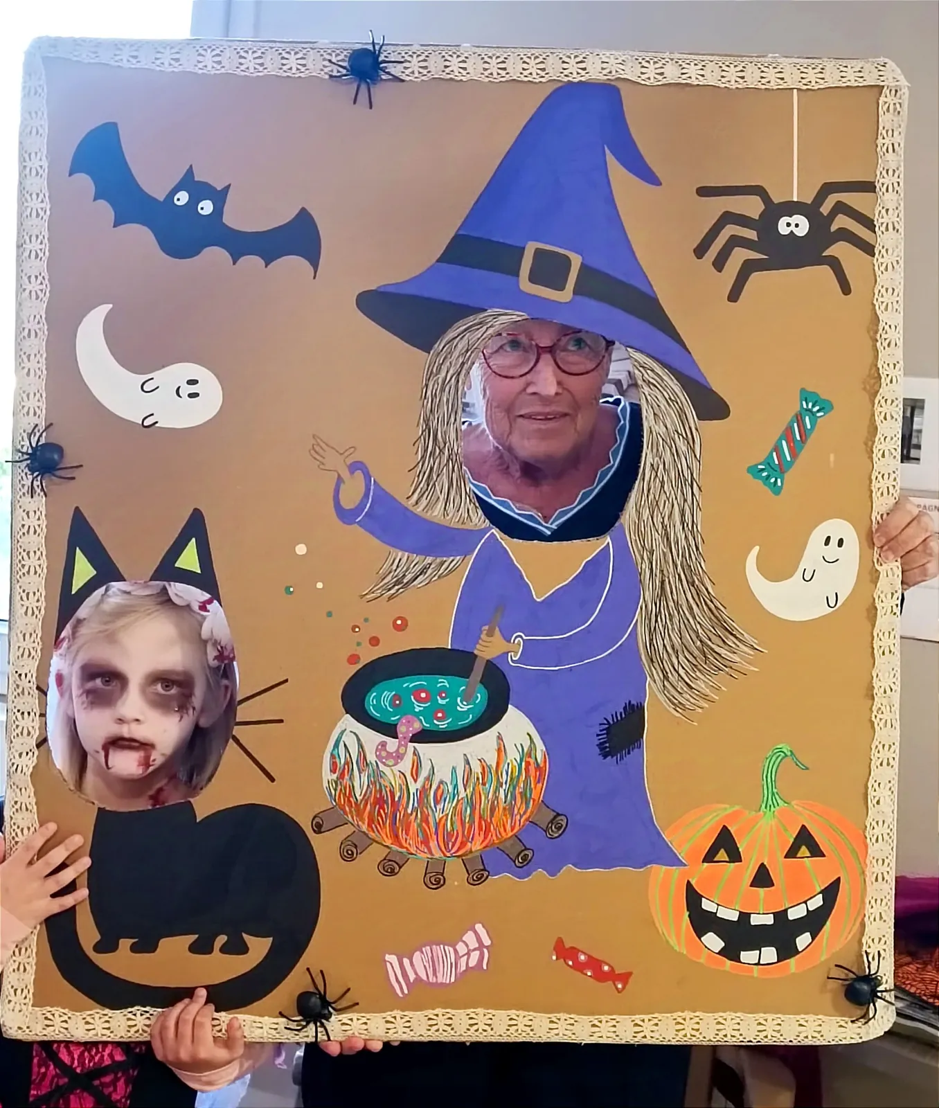 La résidence fête Halloween avec joie !
