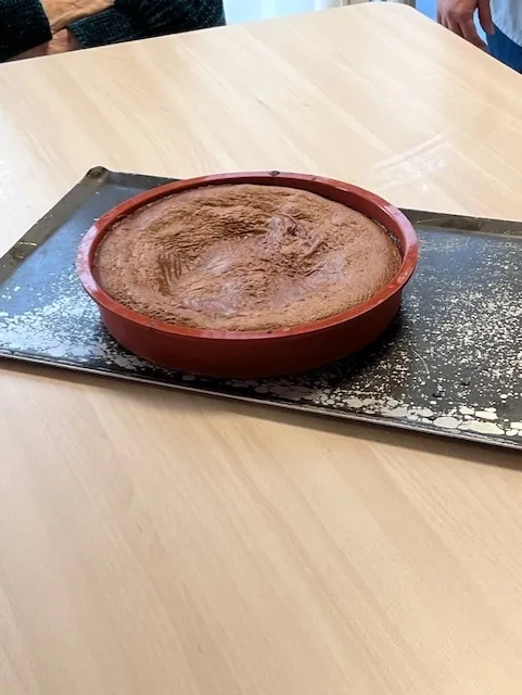 Atelier pâtisserie à l'EHPAD des Tourterelles à Esbly