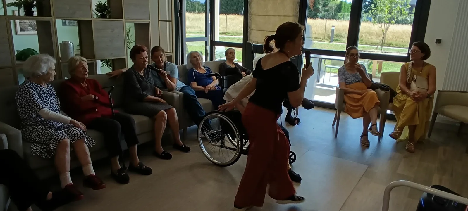 Karaoké et danse à l'unité protégée