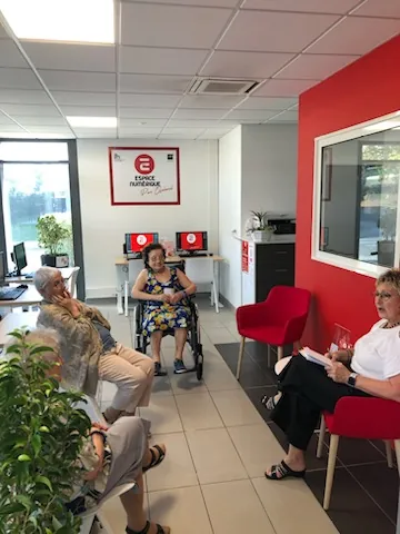 Les ateliers numériques à la résidence de Saint Jean d'Agen