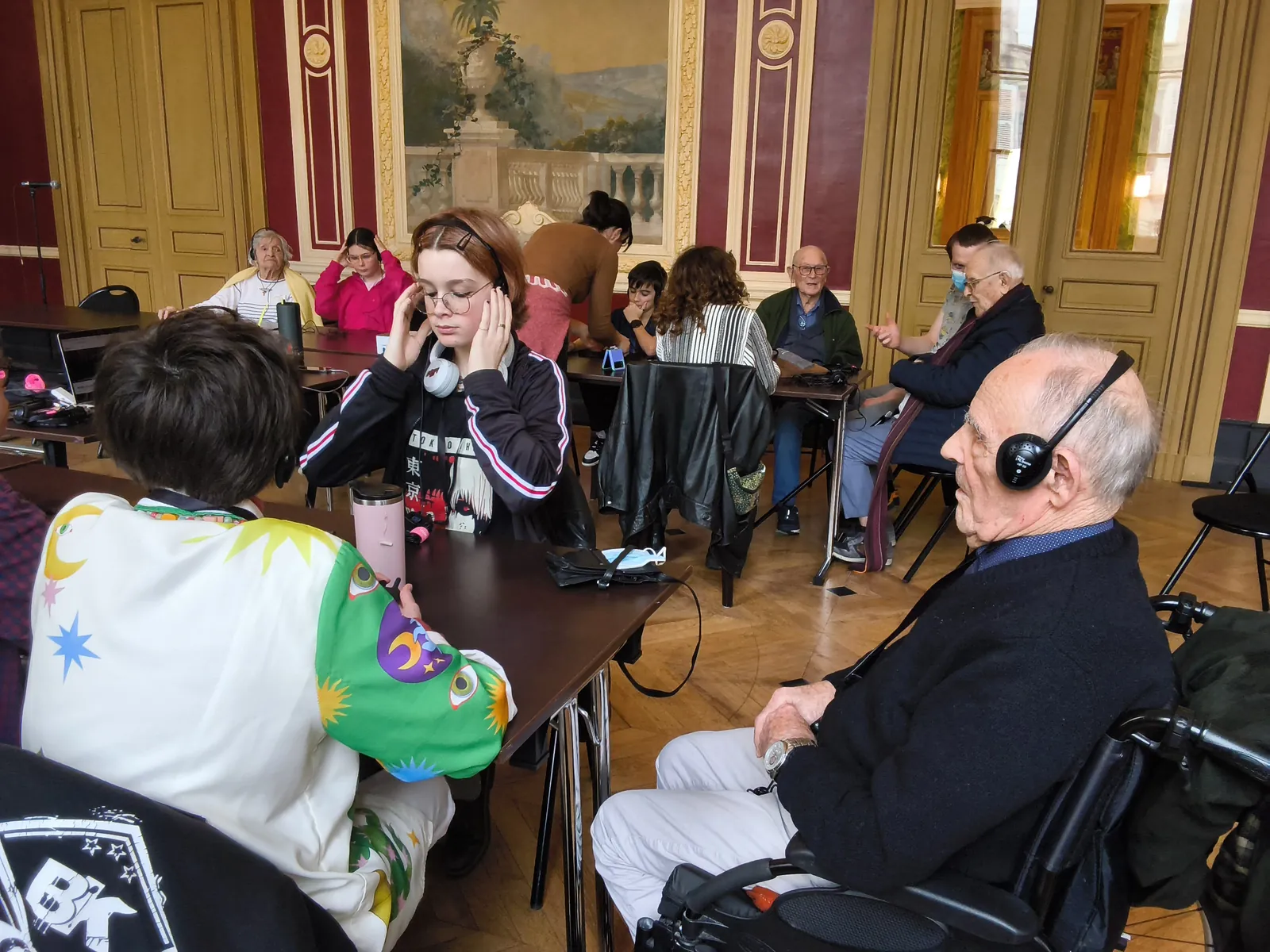 Un projet d’audiodescription intergénérationnel à la Coupe d’Or