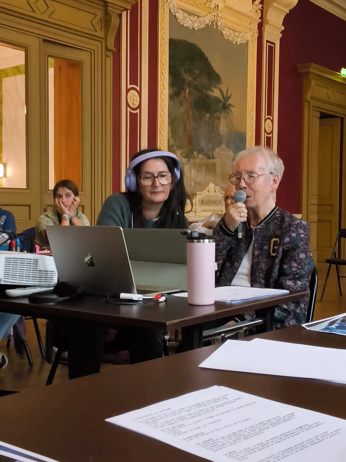 Un projet d’audiodescription intergénérationnel à la Coupe d’Or