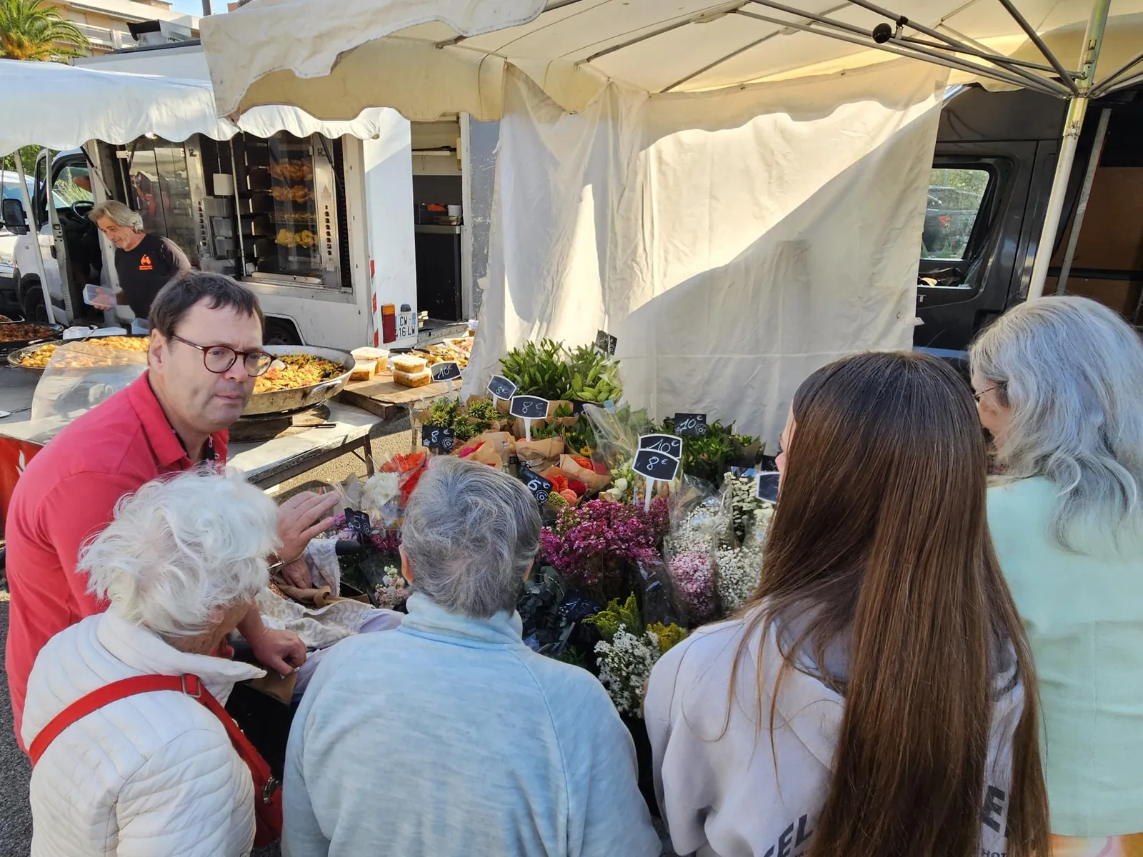 Le Grand Jardin s’invite au marché du Lavandou
