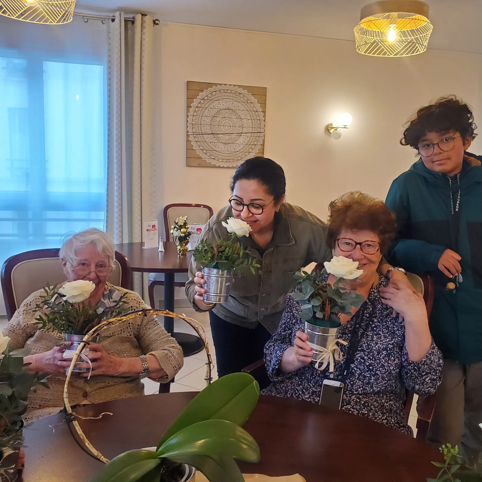 Art floral avec les résidents  