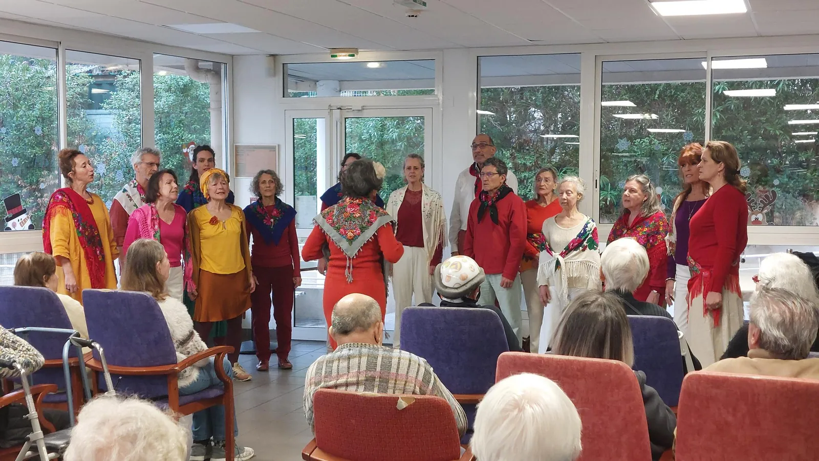 Un après-midi musical inoubliable avec le chœur polyphonique ACCORDS OUVERTS à la résidence Mazargues