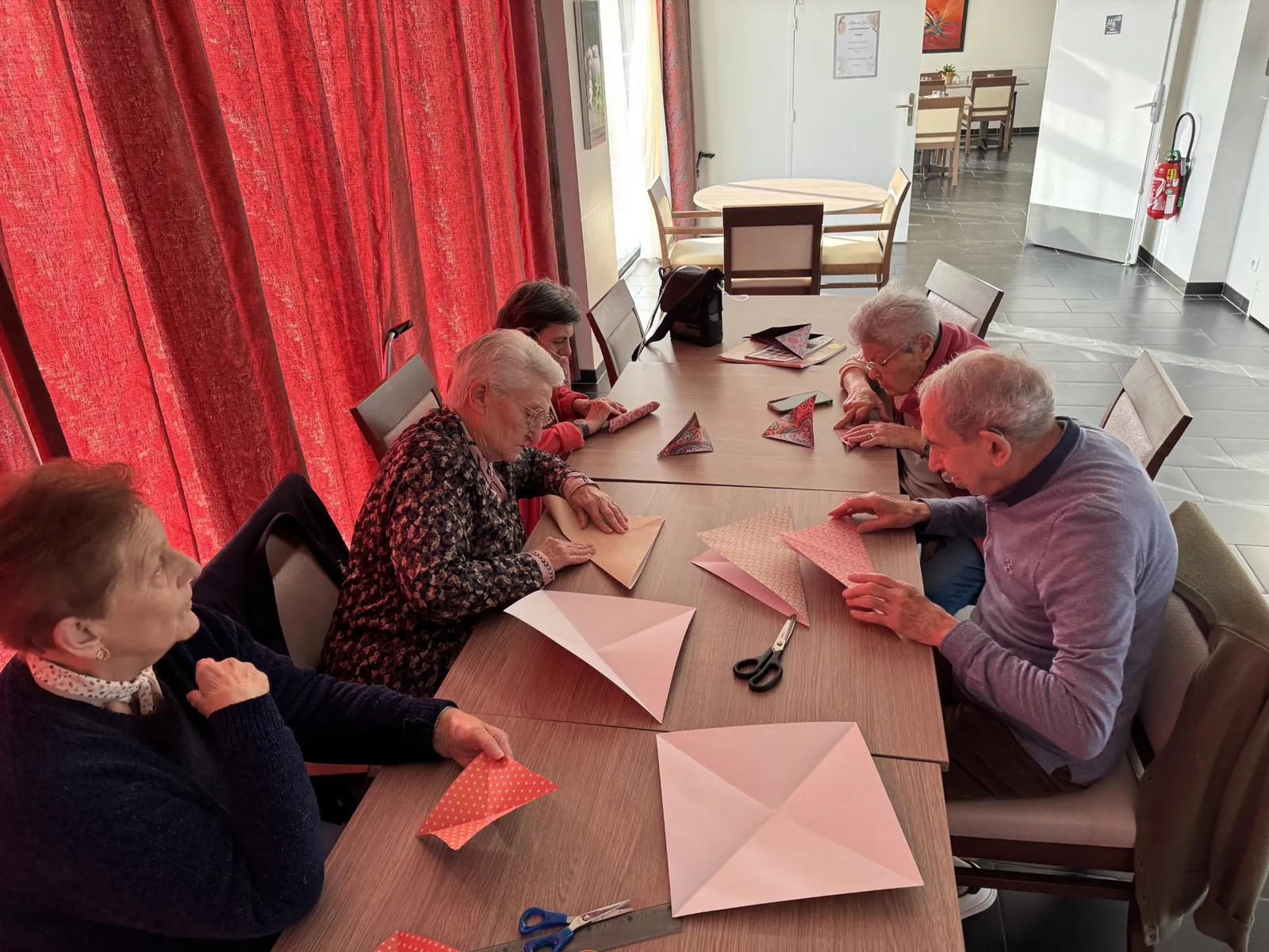 Atelier Origami – Étoiles de Noël