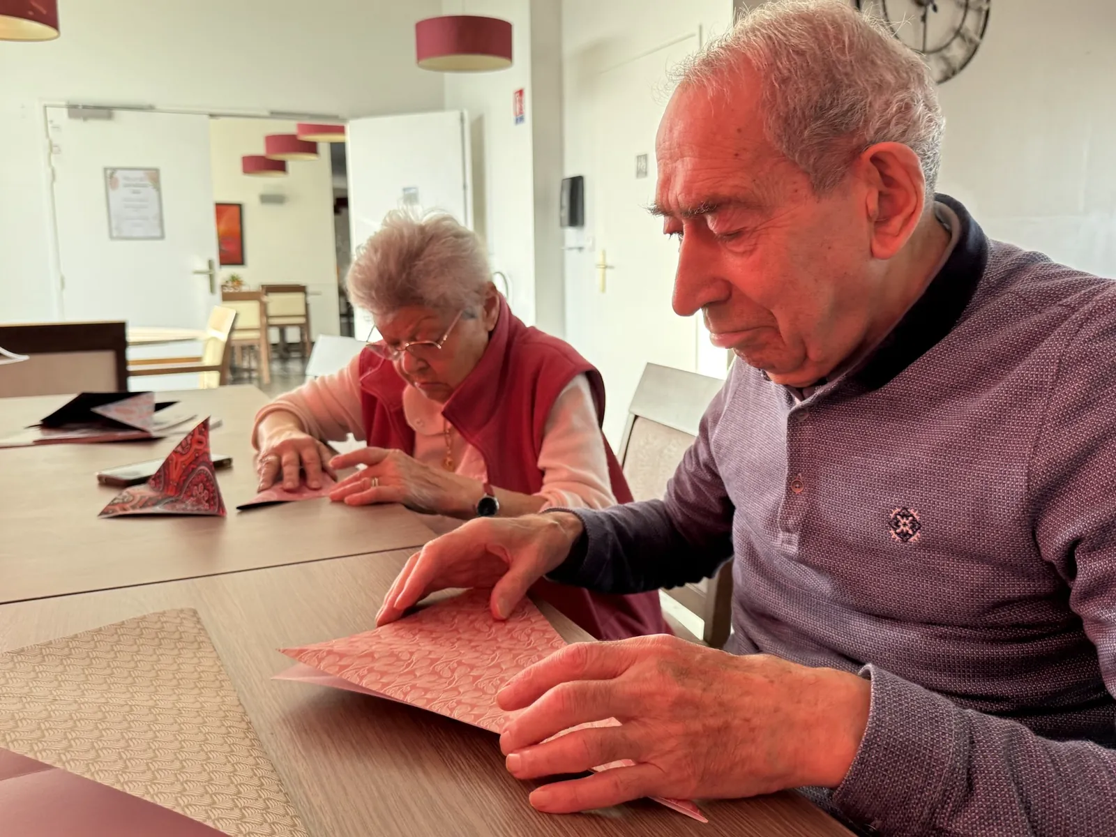 Atelier Origami – Étoiles de Noël