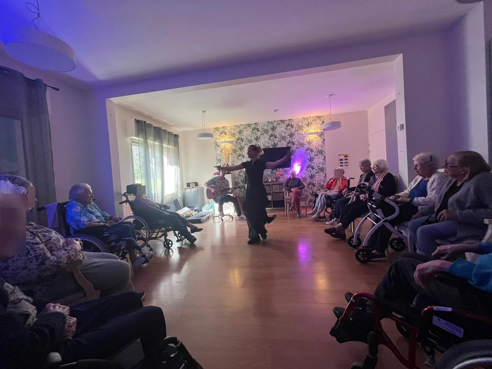 Première séance de danse thérapie : une rencontre en mouvement et en émotions
