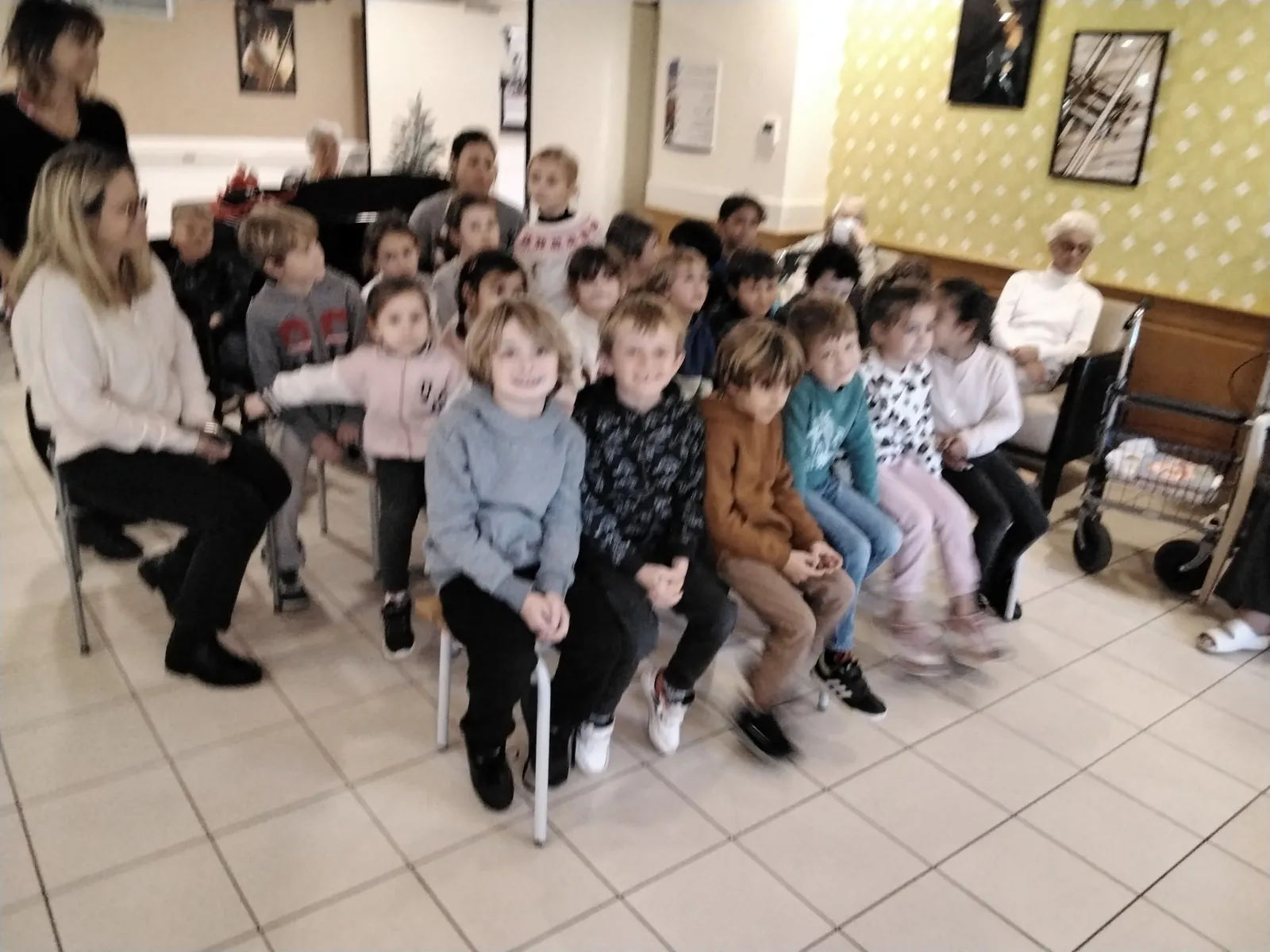 TRADITIONS ET  VISITE DES ENFANTS 