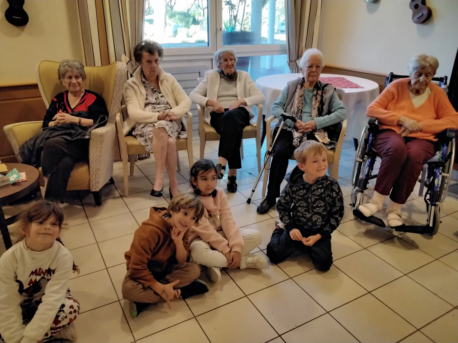 TRADITIONS ET  VISITE DES ENFANTS 