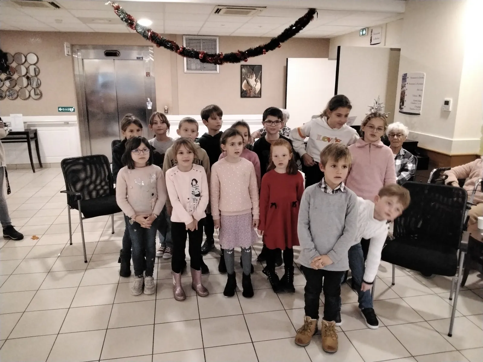 TRADITIONS ET  VISITE DES ENFANTS 