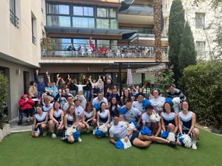 Journée intergénérationnelle  "pom-pom girls"