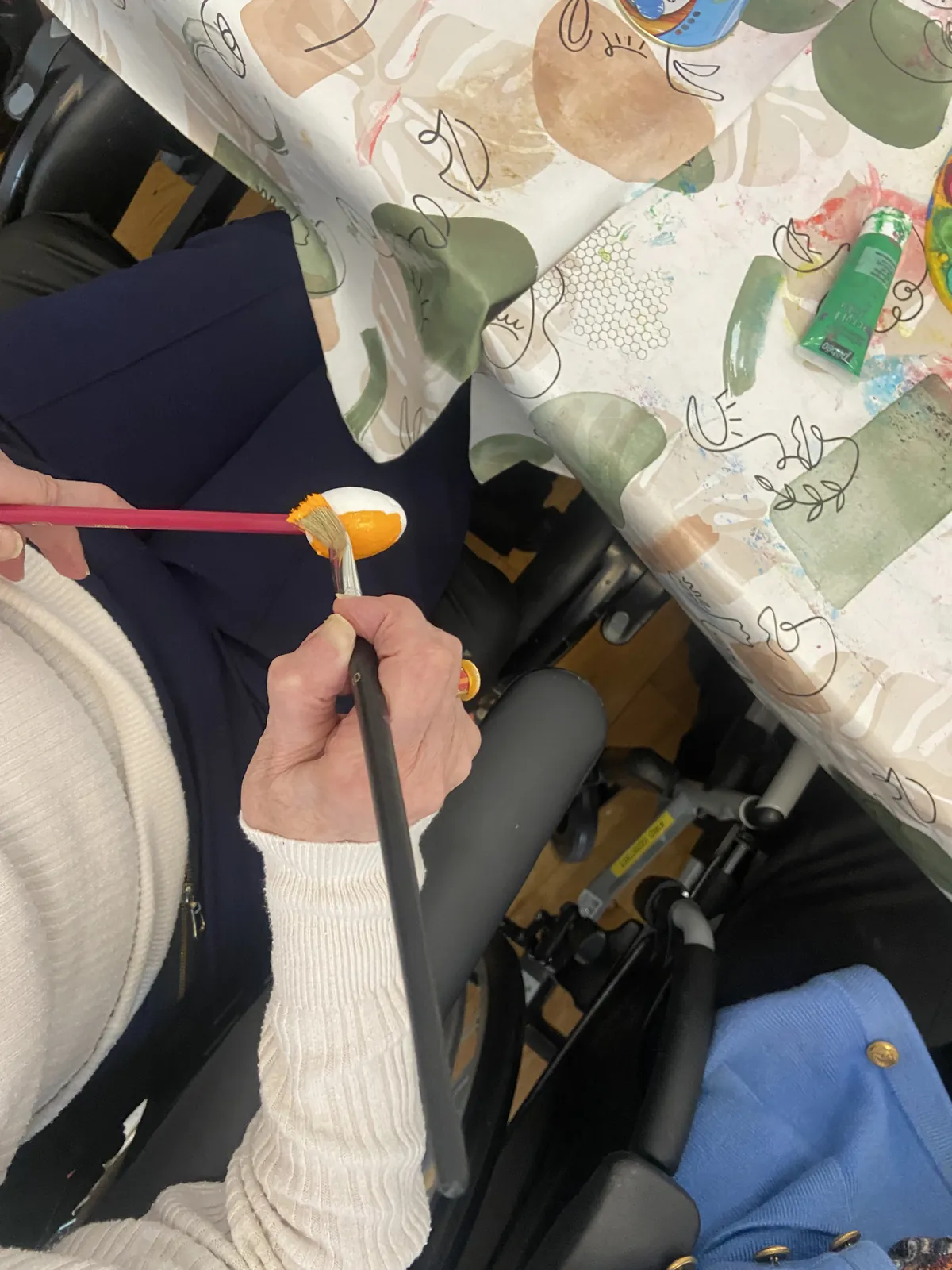 Atelier décoration d'œufs de Pâques – Un moment de partage et de créativité