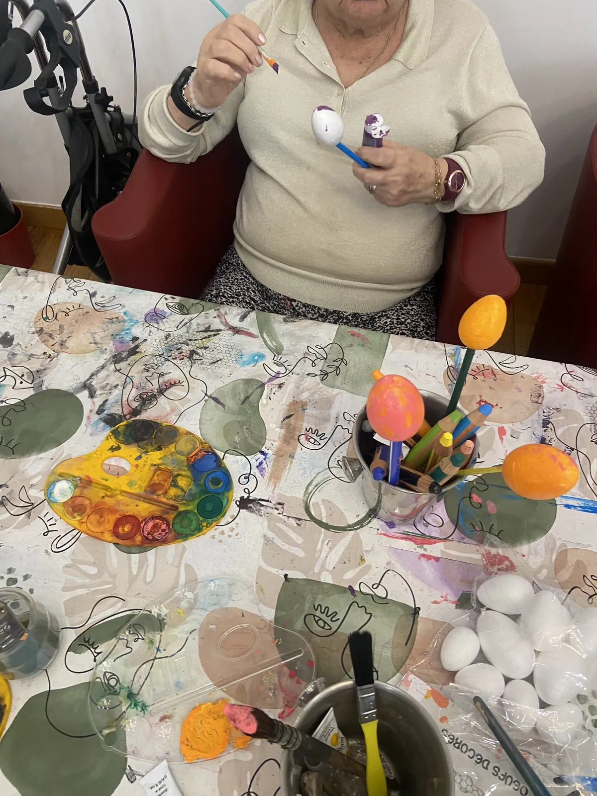 Atelier décoration d'œufs de Pâques – Un moment de partage et de créativité