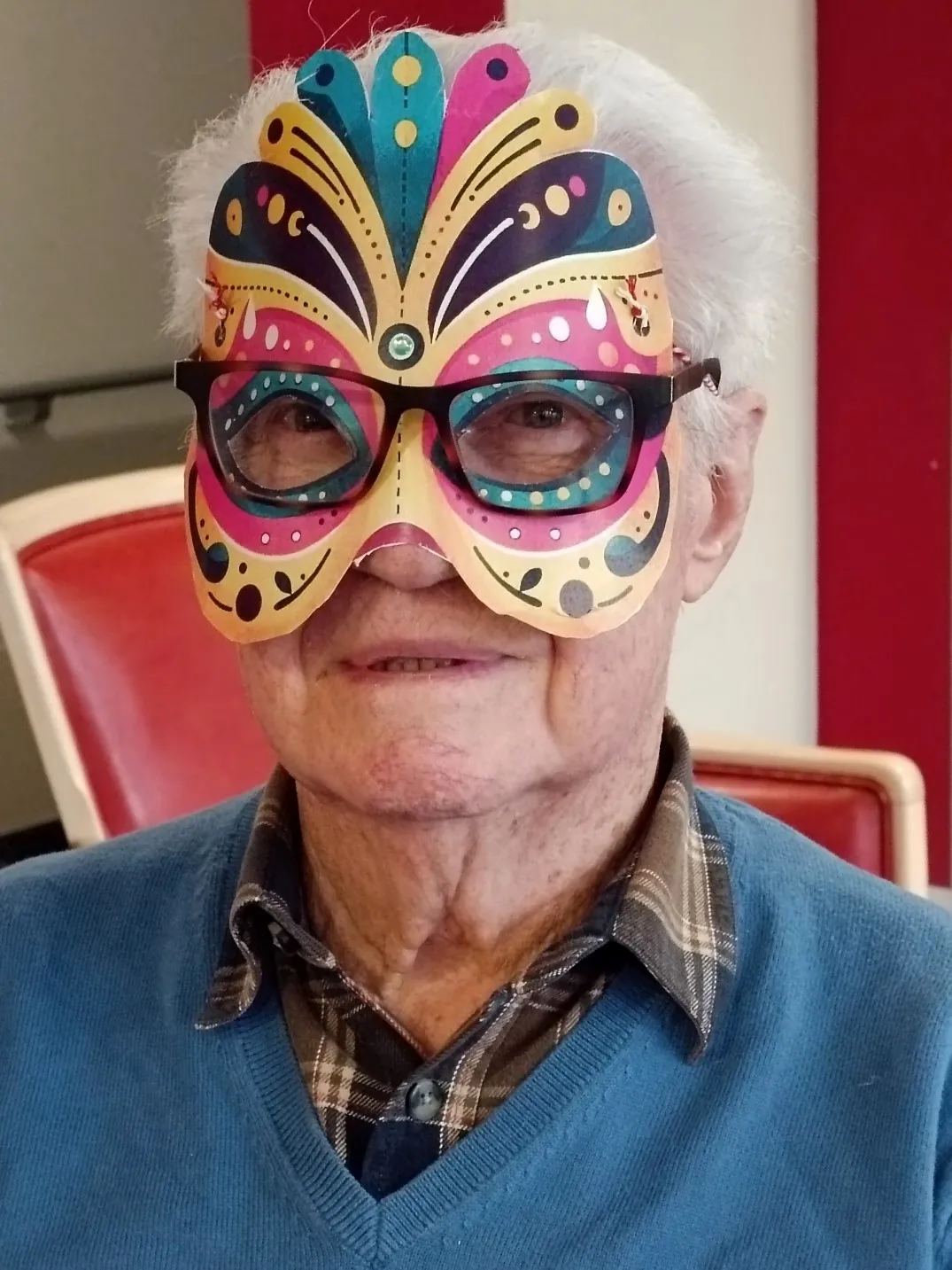 Mardi gras à la résidence : une journée de partage entre les générations