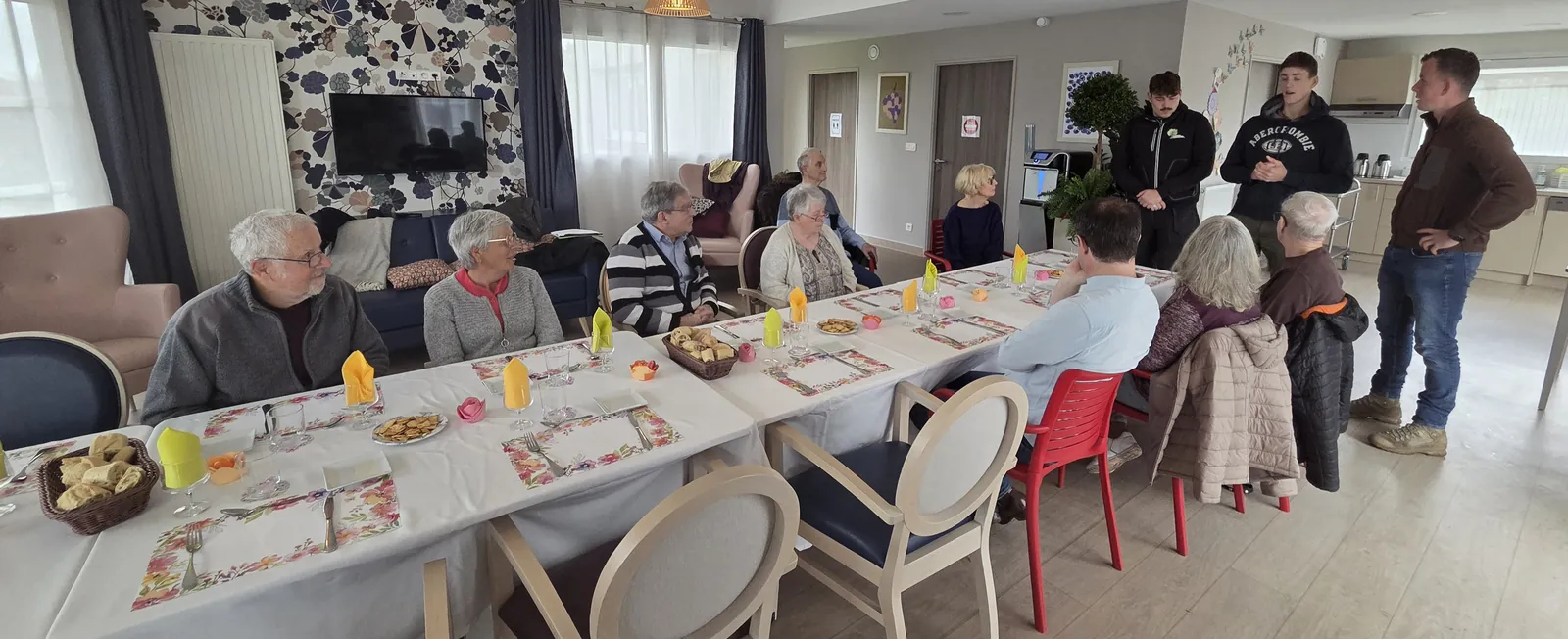 Repas convivial du 28 mars : rencontres et sourires