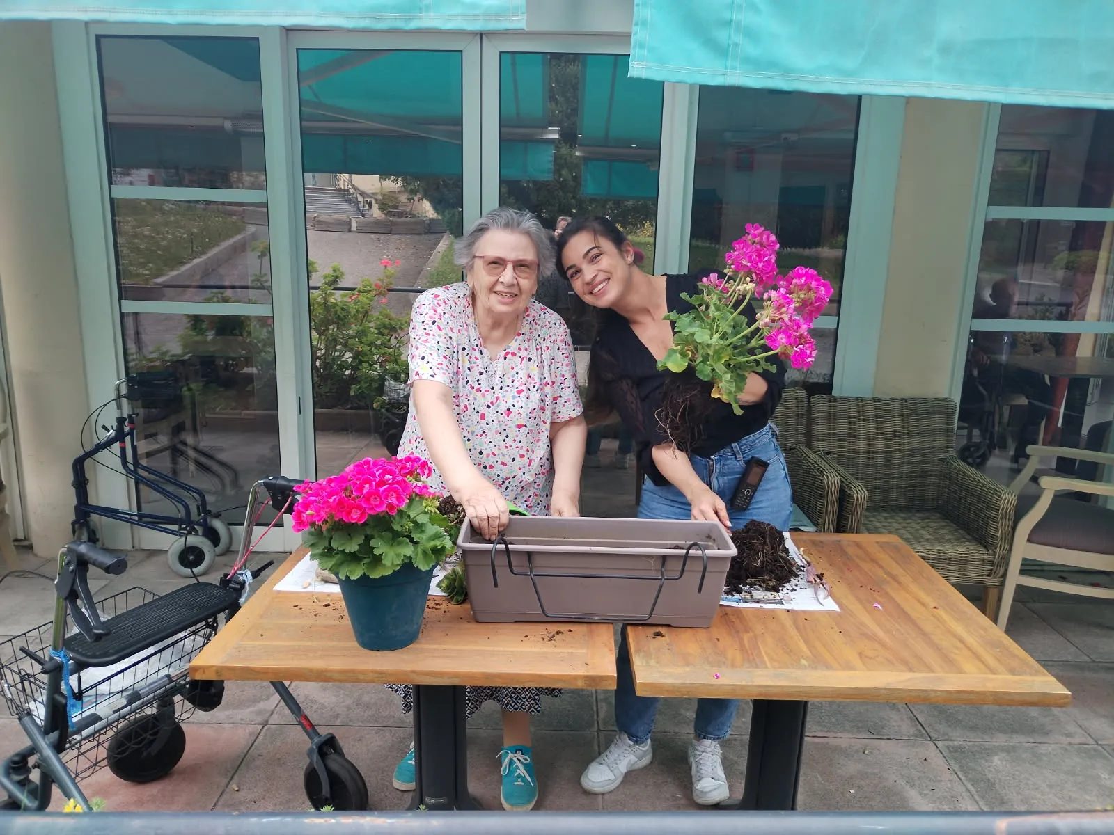 Jardinage et renouveau sur notre belle terrasse !