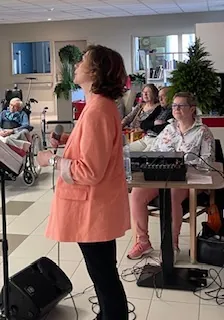 Un moment festif et chaleureux pour célébrer les anniversaires d'avril ! 