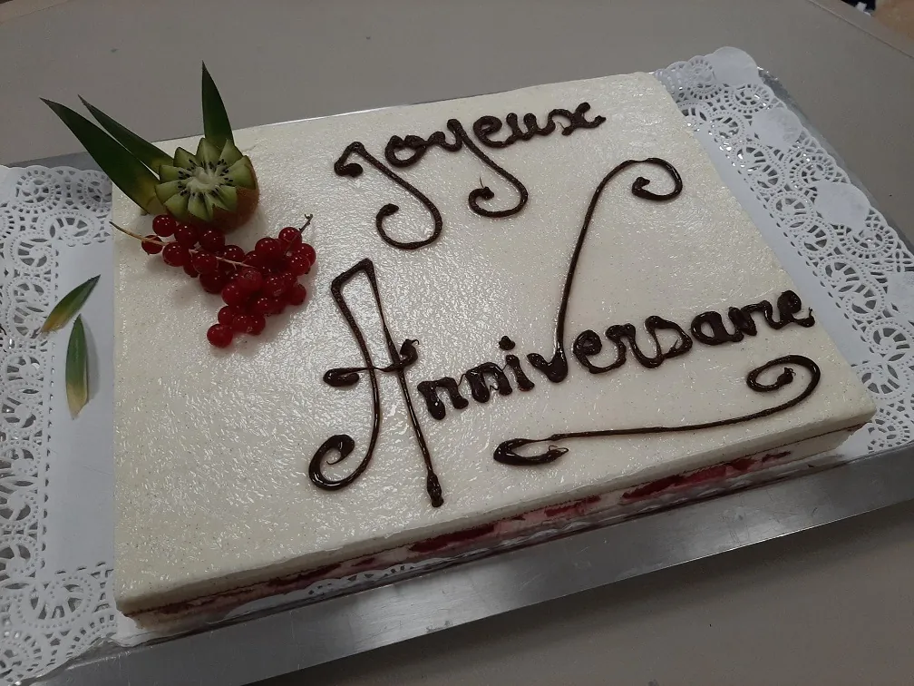De beaux et délicieux gâteaux pour fêter les anniversaires au Soleil du Roucas Blanc !