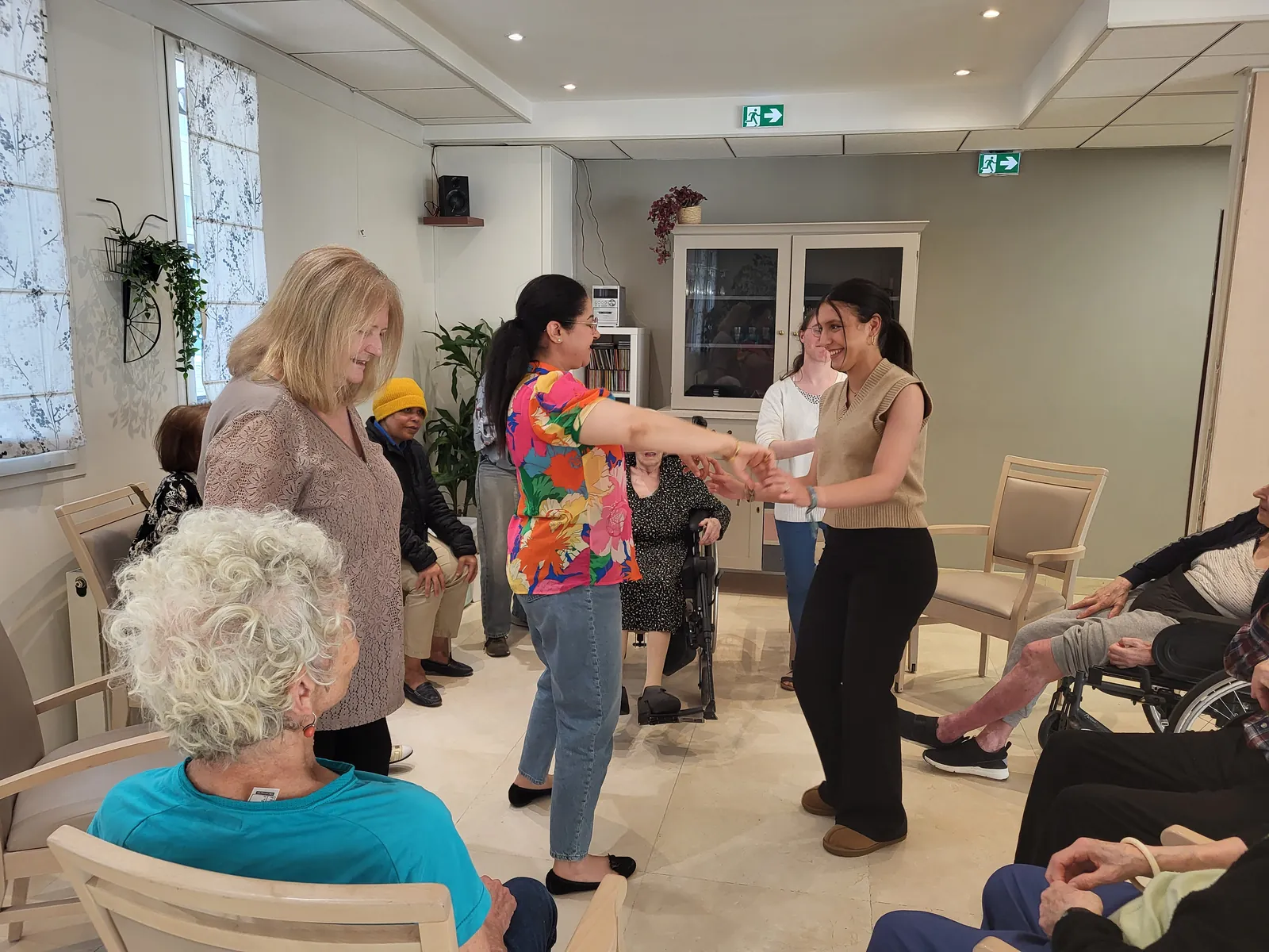 Atelier danse a la résidence les adrets 
