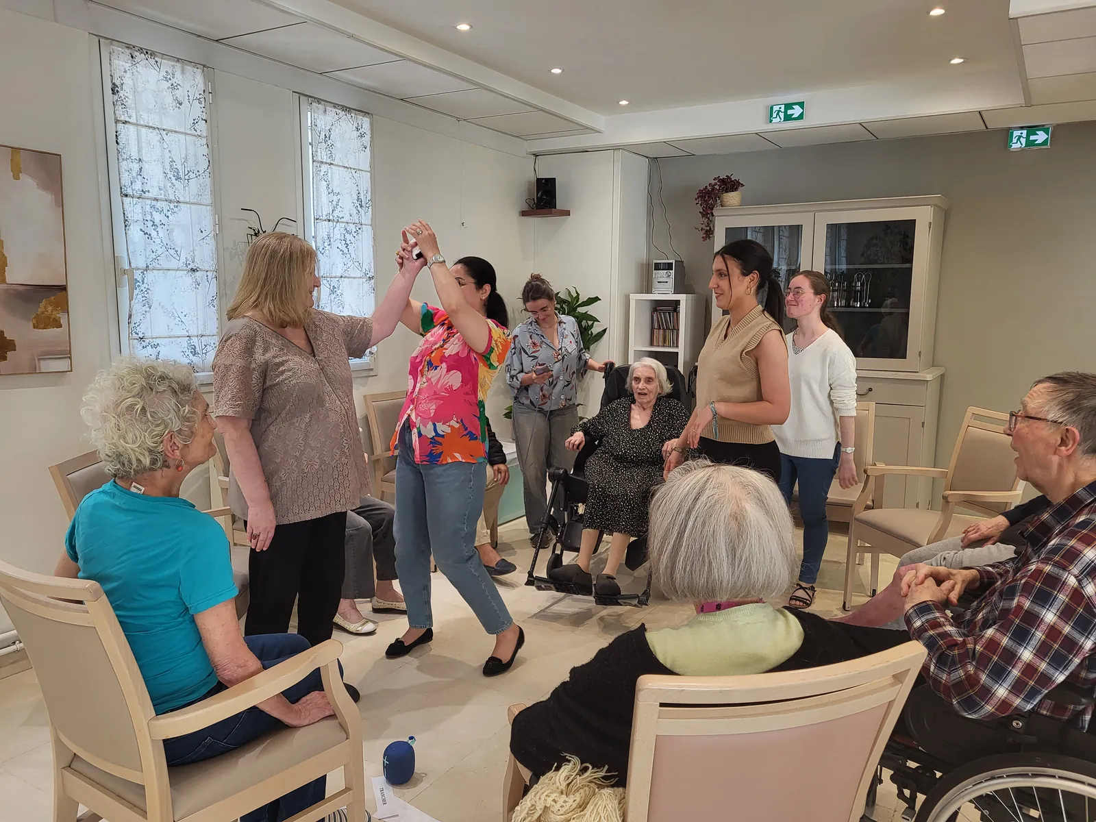 Atelier danse a la résidence les adrets 