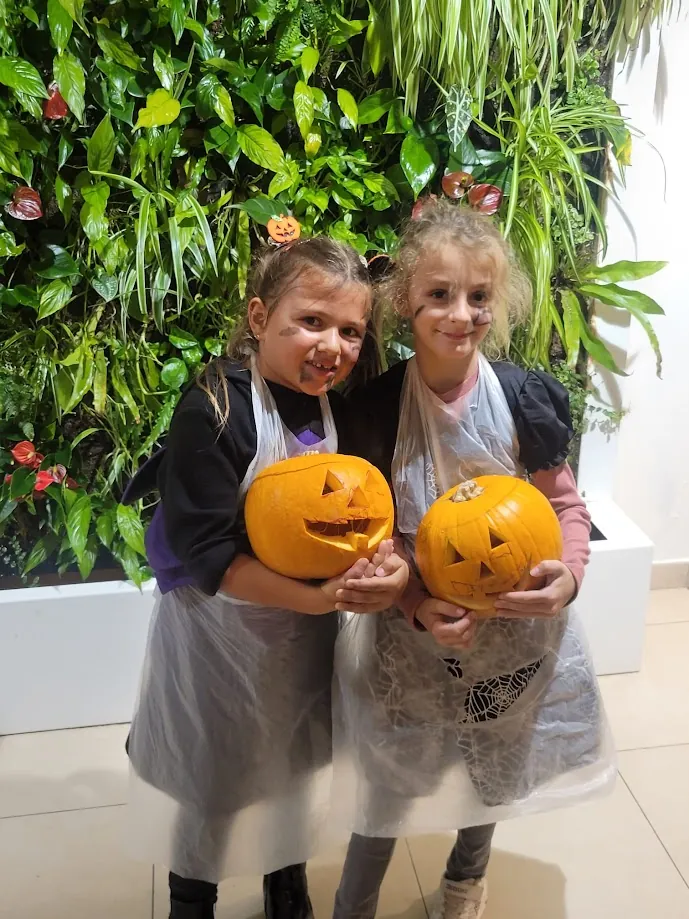 Halloween à l'établissement : un moment de partage intergénérationnel !