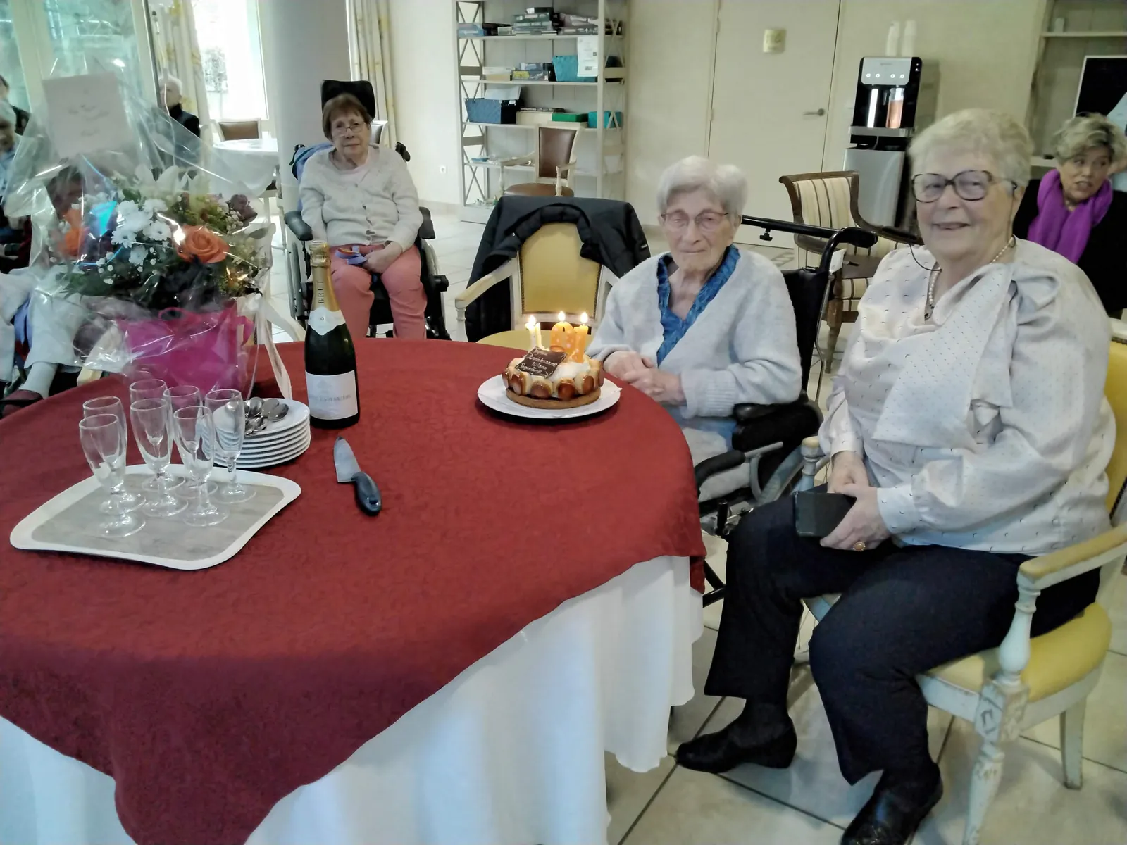 101 ANS POUR NOTRE RESIDENTE DES JARDINS MEDICIS PROVINS