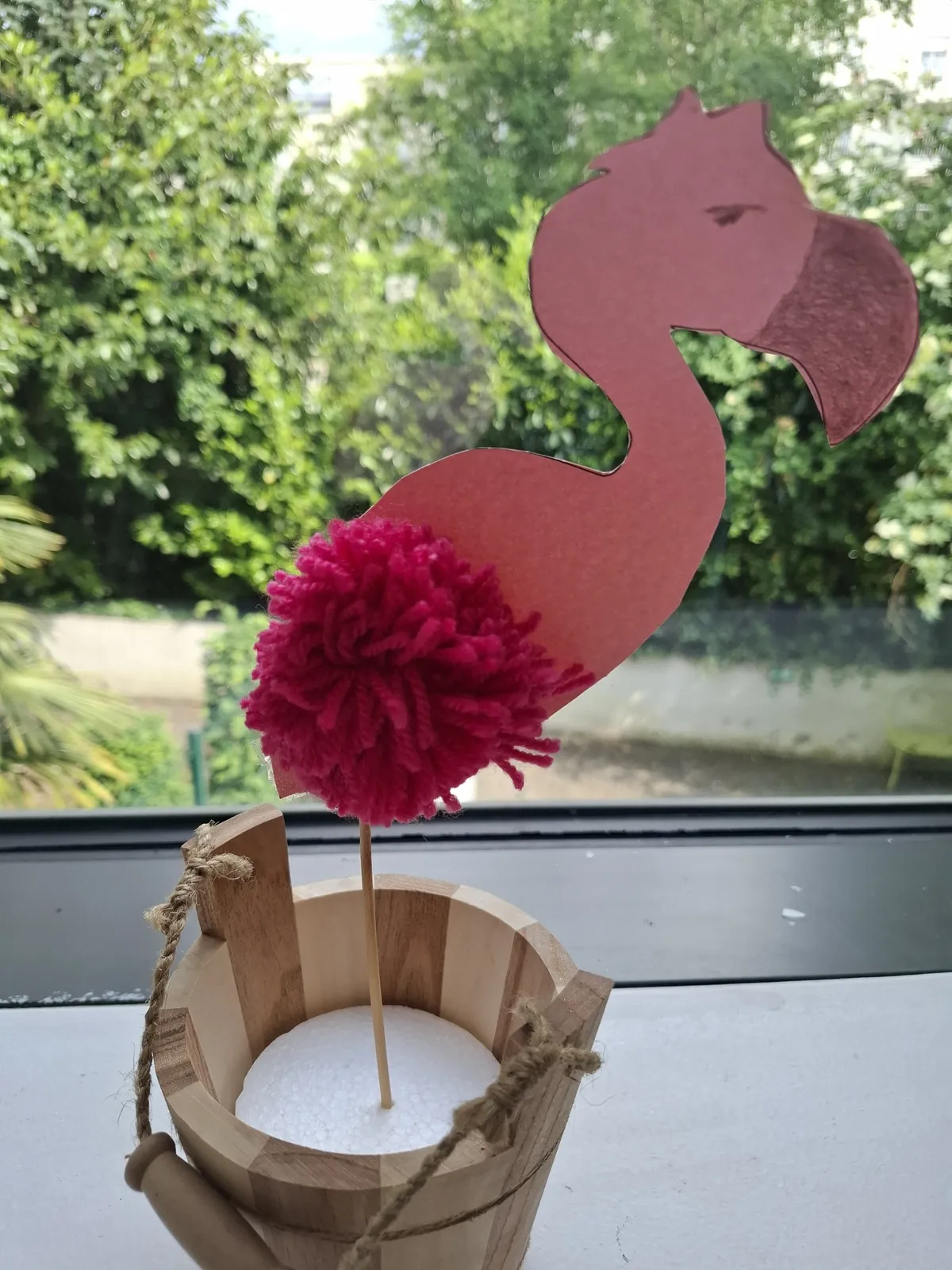 Activité du Lundi : Création d'un Flamant Rose en Laine