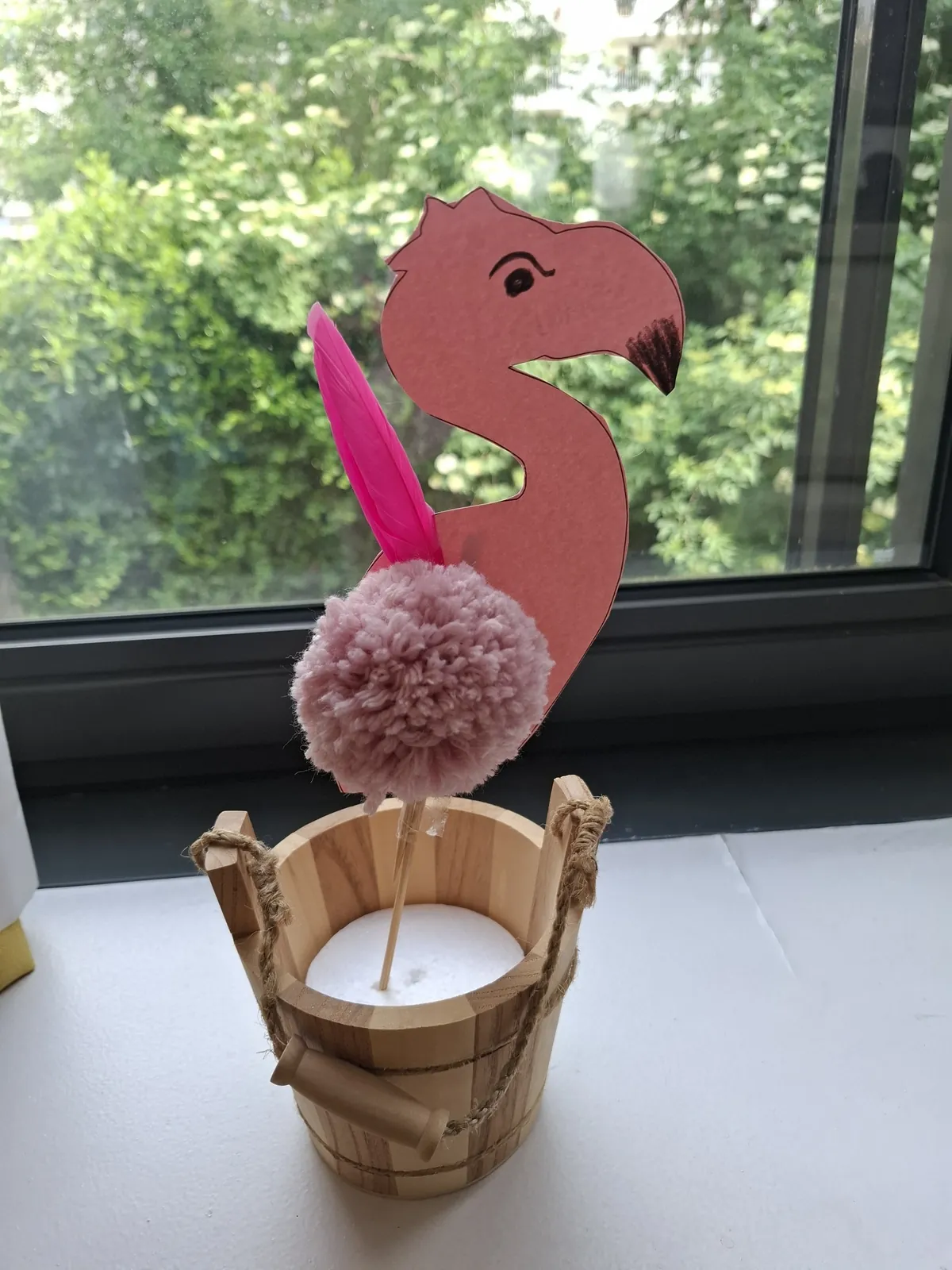 Activité du Lundi : Création d'un Flamant Rose en Laine