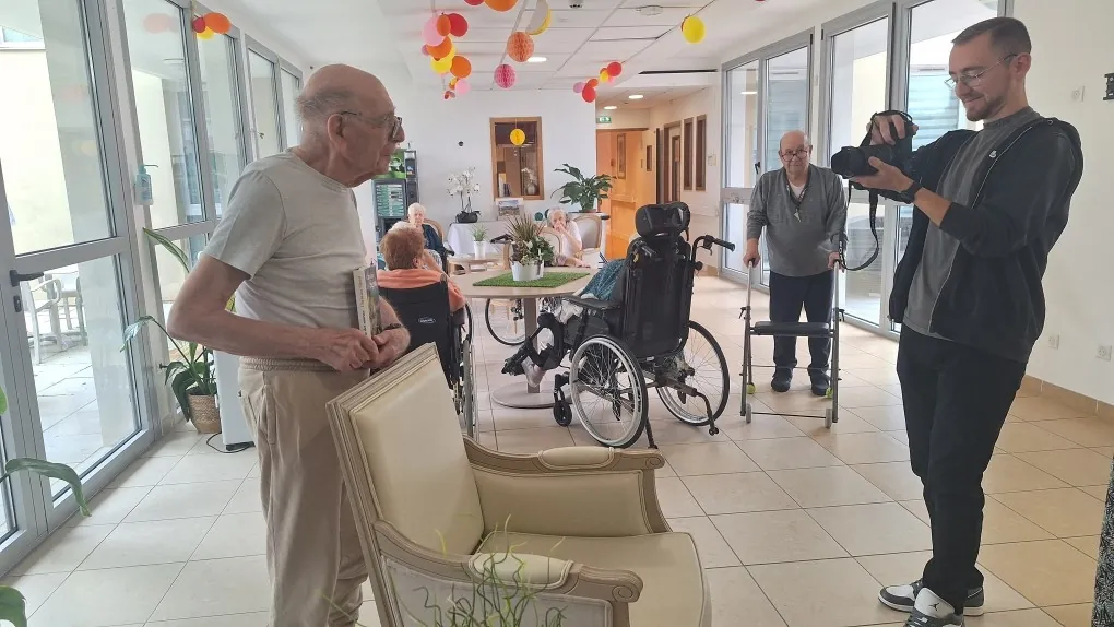 Kids Inside, Senior Outside : un projet photo plein de vie et de souvenirs