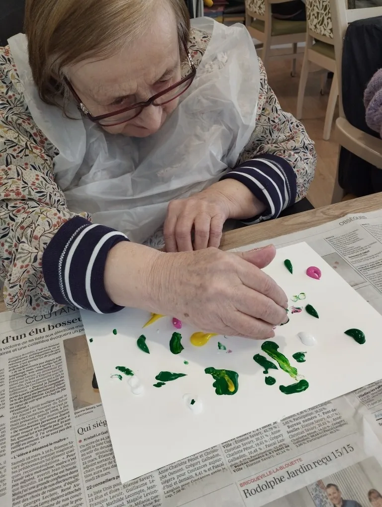 Atelier peinture au doigt au PASA