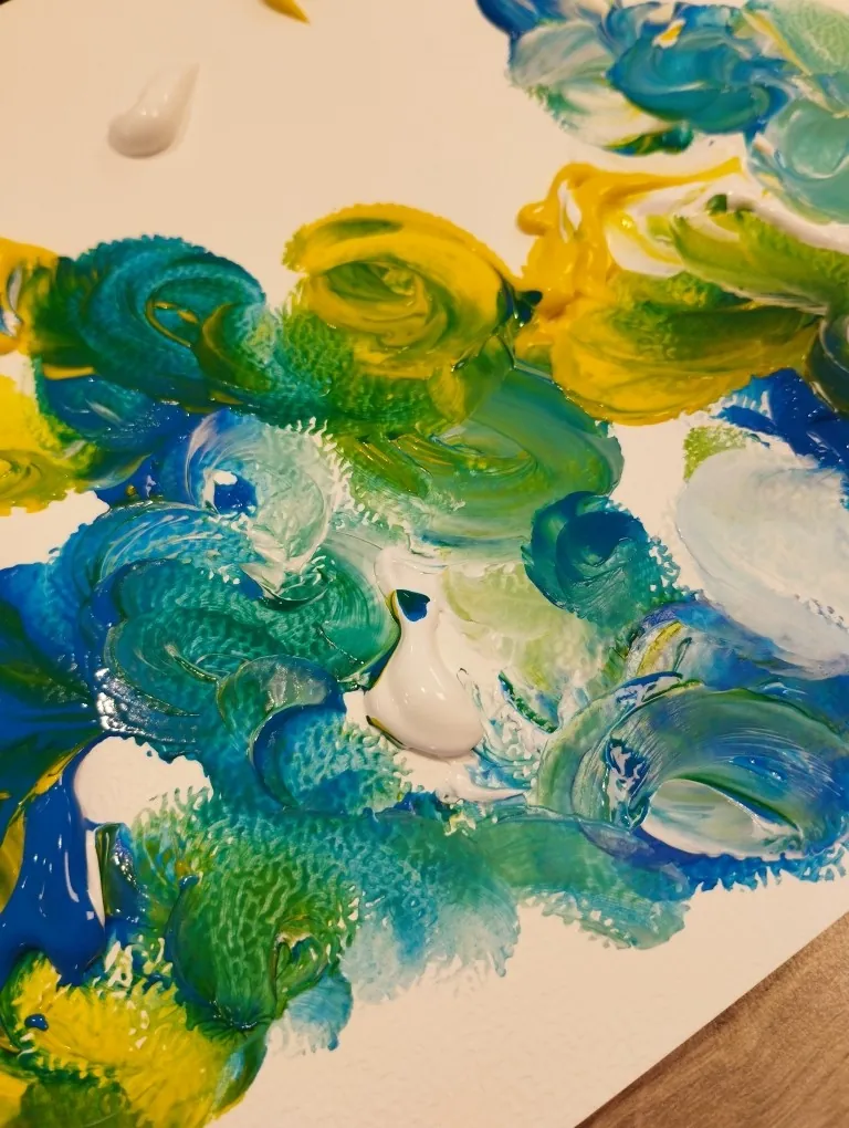Atelier peinture au doigt au PASA