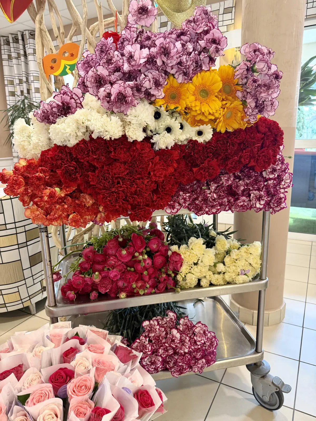 Une journée pleine de fleurs et de sourires au Corso Fleuri du Lavandou ! 