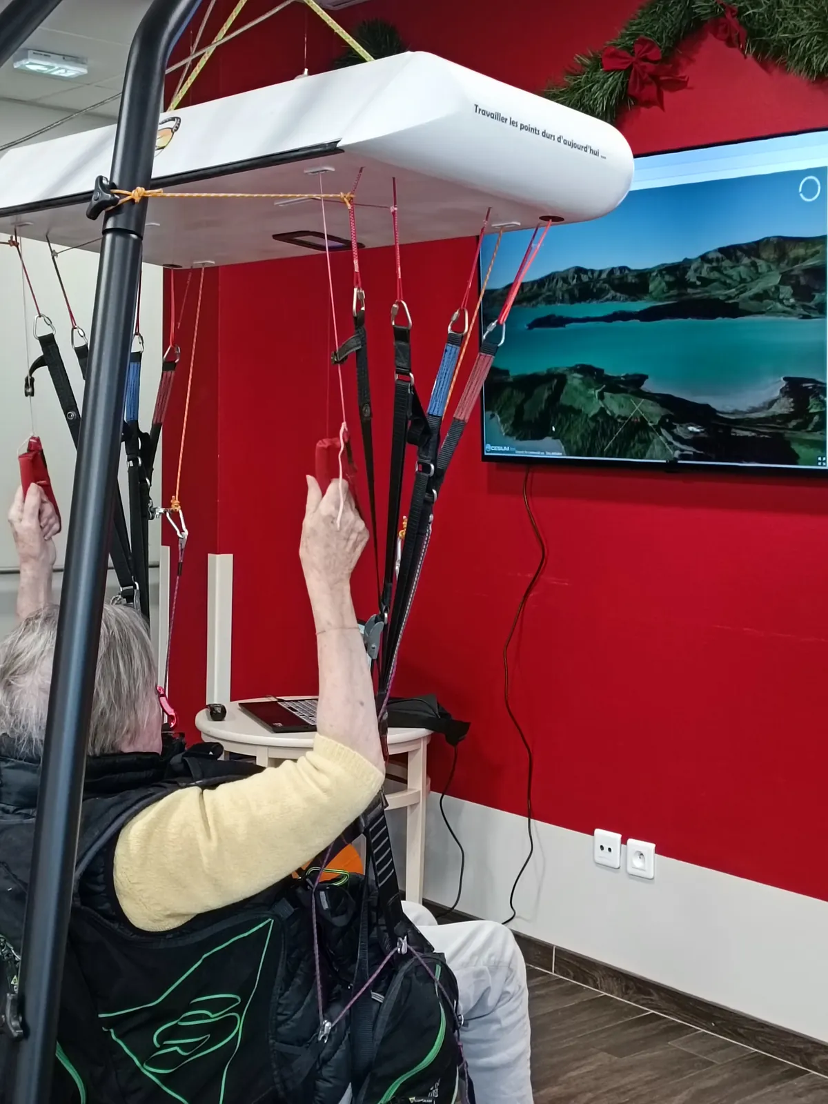 Un baptême de l'air en parapente connecté pour les résidents