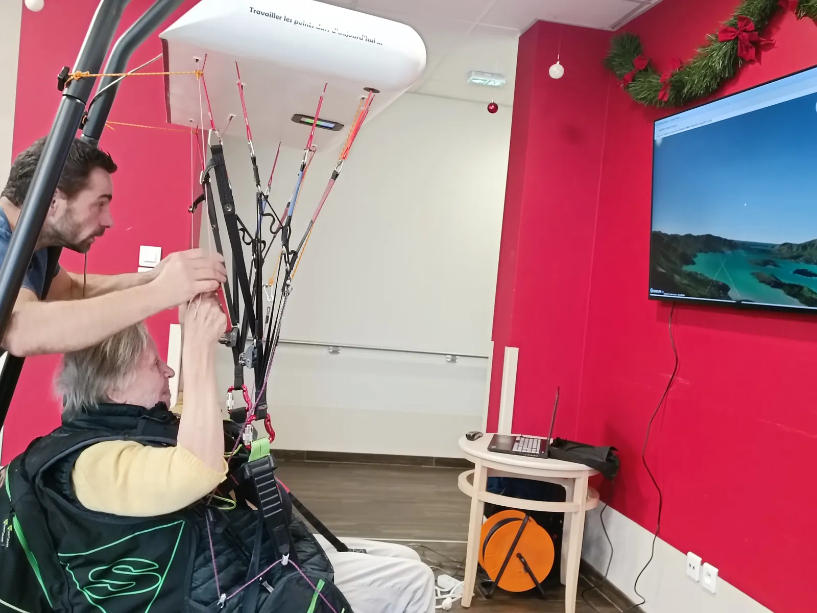 Un baptême de l'air en parapente connecté pour les résidents