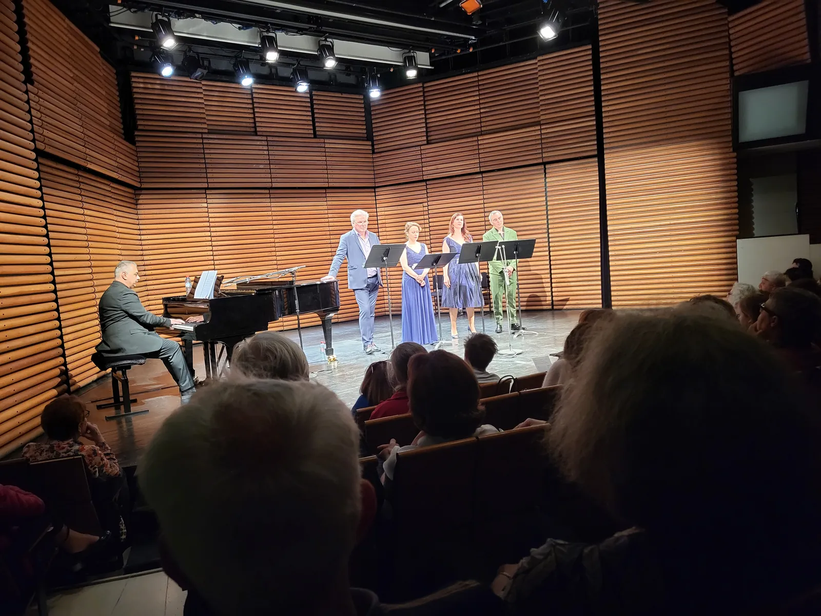 sortie a l'Opera de bastille de la résidence les adrets 