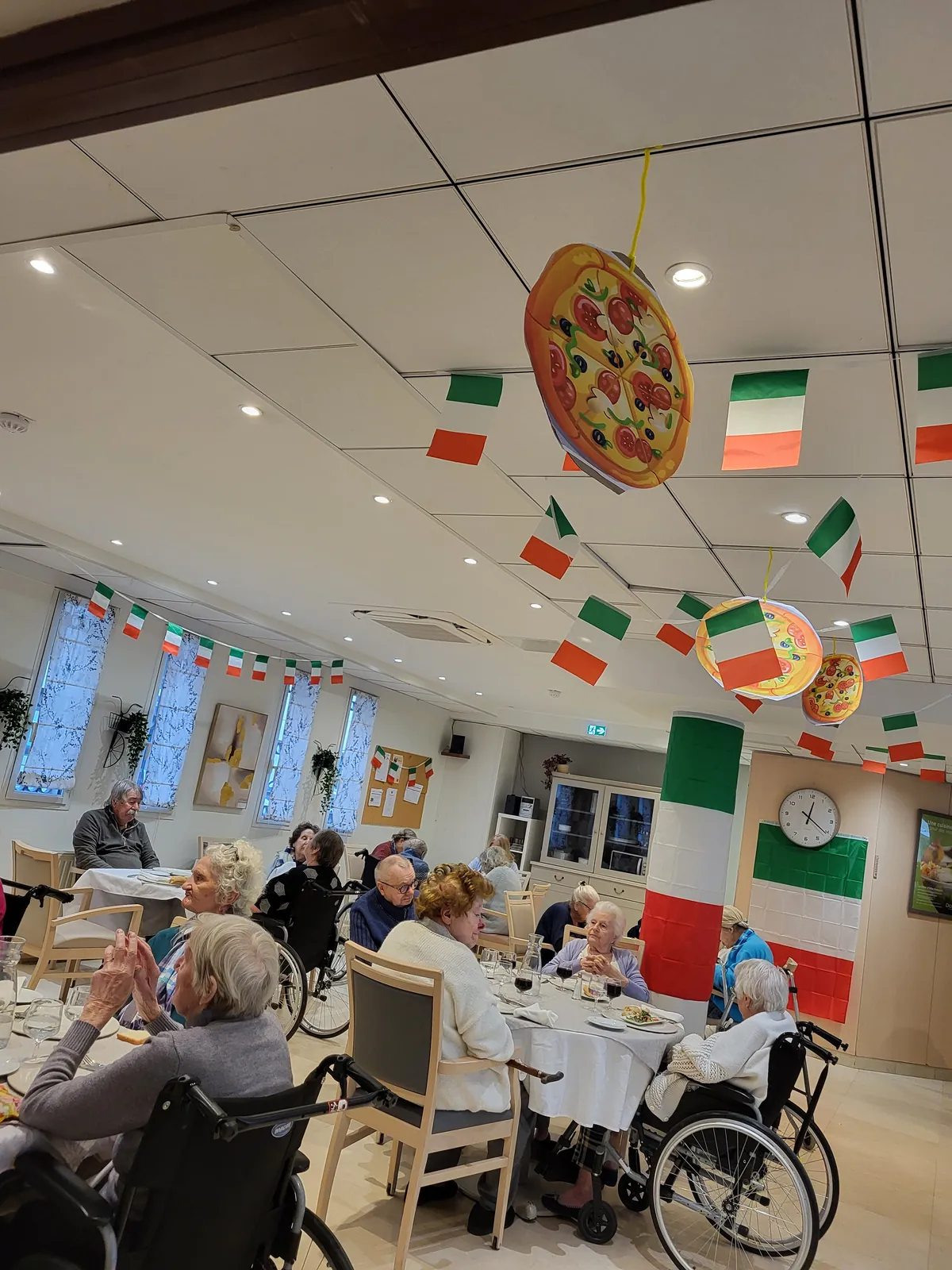  le mercredi 21 janvier repas a thème:  journée italienne 