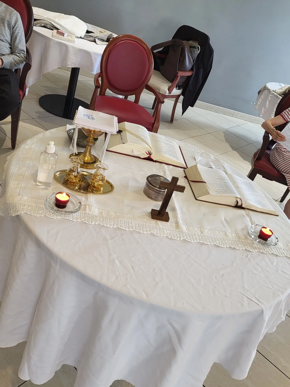 Un moment de spiritualité partagé au sein de la résidence les Adret 
