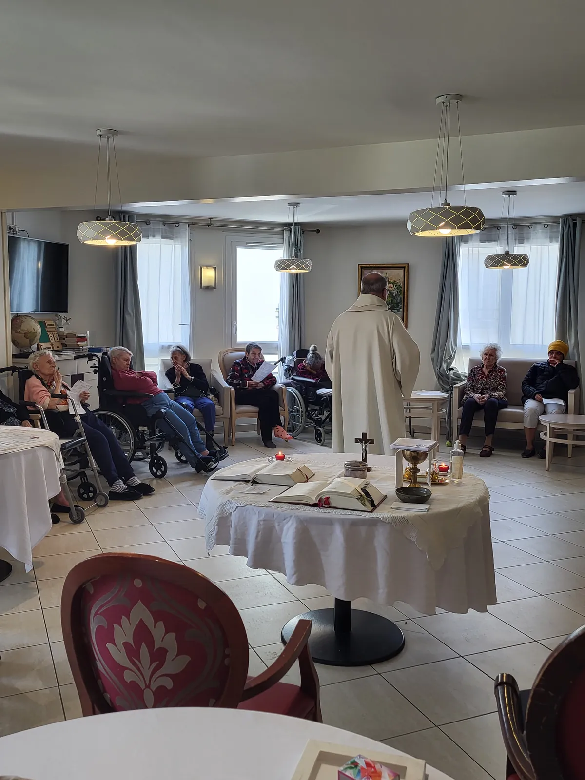Un moment de spiritualité partagé au sein de la résidence les Adret 