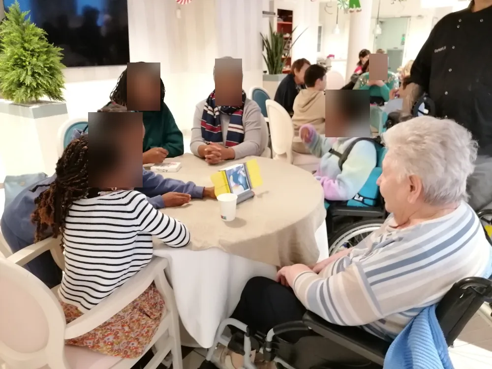 Rencontre Intergénérationnelle à l'EHPAD d'Esbly