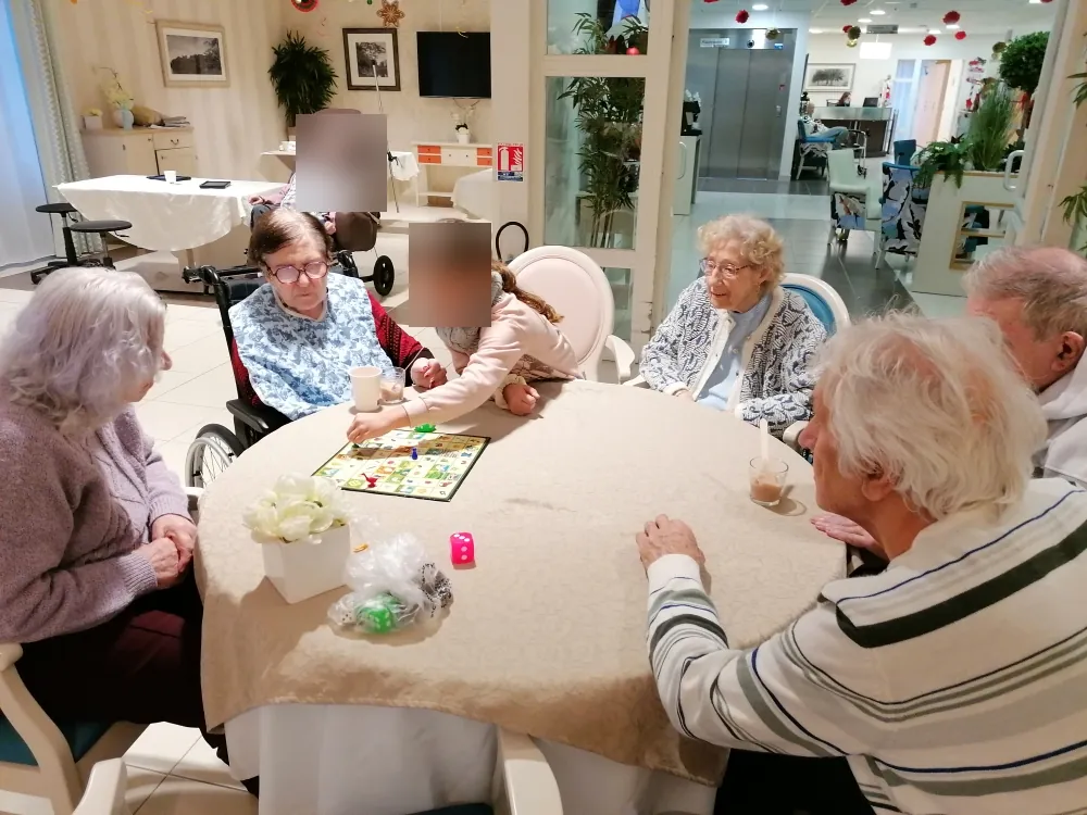 Rencontre Intergénérationnelle à l'EHPAD d'Esbly