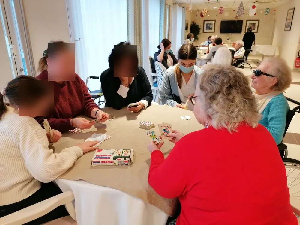 Rencontre Intergénérationnelle à l'EHPAD d'Esbly